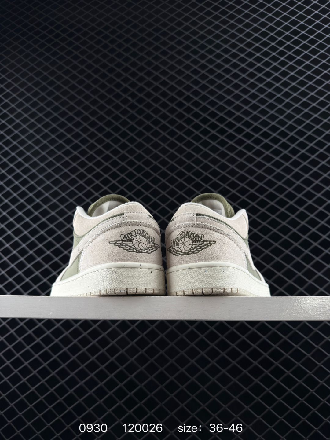 Nike Wmns Air Jordan 1 Low GS”Team Gold“